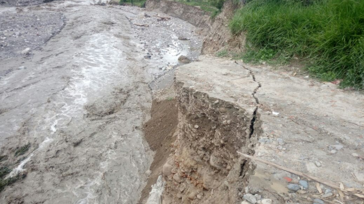 Viceministerio de Defensa Civil realizó inspecciones en el rio Irpavi. Foto: Ministerio de Defensa
