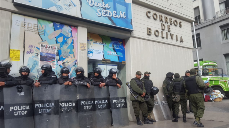 Oficinas de Ecobol amanecieron con resguardo policial. Foto: ANF