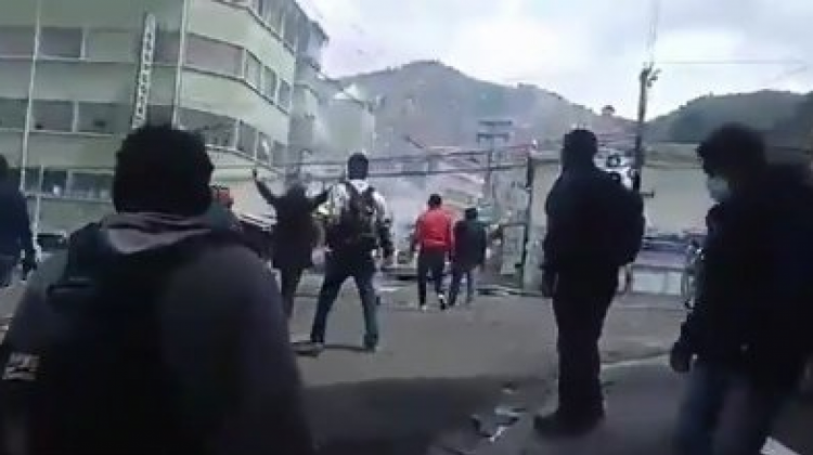 Enfrentamientos entre cocaleros y Policías . Foto: Captura de pantalla