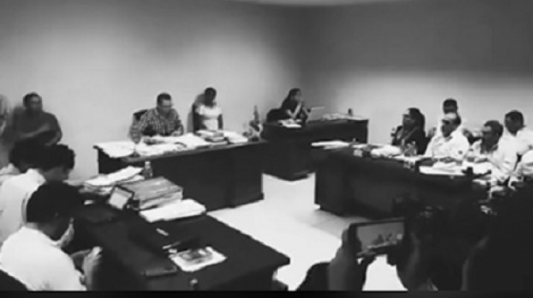 El juez Ferando Perez da lectura a su fallo.  Foto: Captura Internet