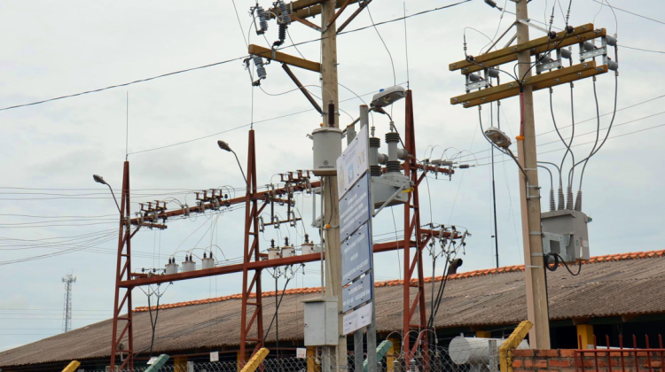 Tendidos de electricidad de ENDE. Foto: Min. Comunicación