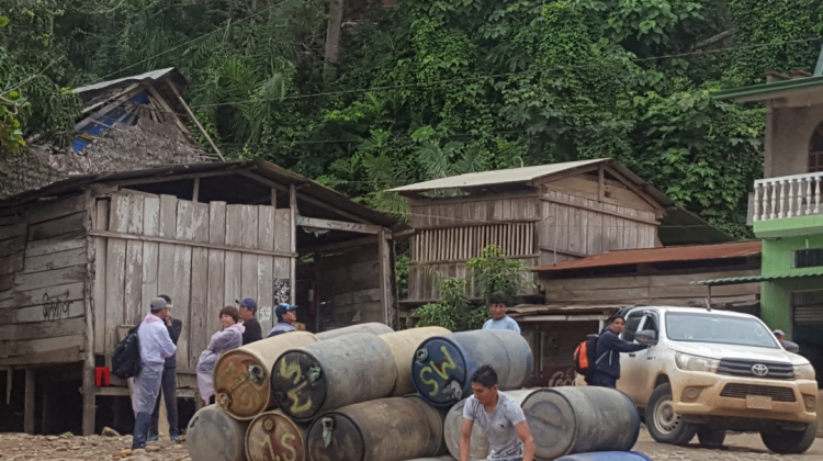Mayaya, comunidad donde los cooperativistas entregan combustible a las empresas chinas. Foto: ANF