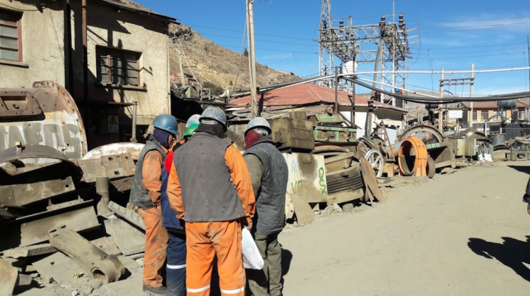 Trabajadores de la empresa minera Huanuni. Foto: ANF