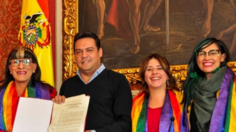 Revilla promulgó la Ley de diversidades sexuales el pasado 28 de junio. Foto: AMN.