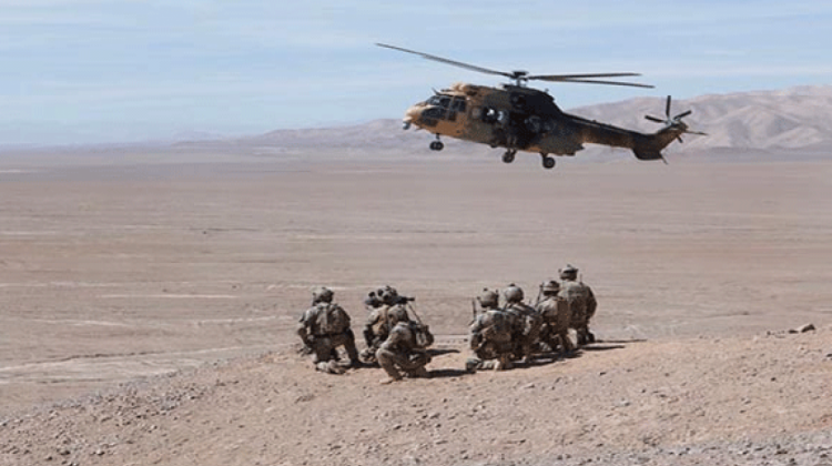 Ejercicios militares en el desierto. Foto: defensa.cl