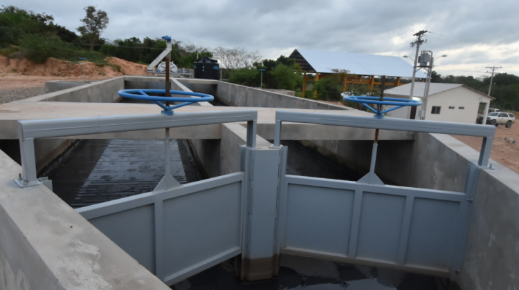 Planta de tratamiento de aguas residuales Plan Tres Mil. Foto: ABI