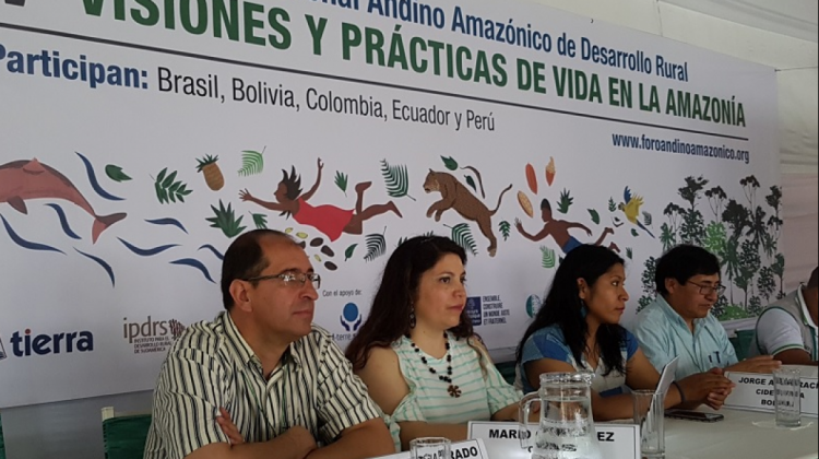 Sesión inaugural del quinto Foro Internacional Andino Amazónico de Desarrollo Rural. Foto: ANF.