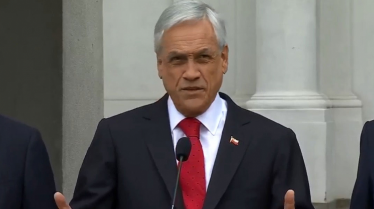 Sebastián Piñera en conferencia de prensa. Foto: Captura de pantalla.