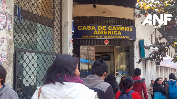 Casa de Cambios América en la ciudad de La Paz. Foto: ANF