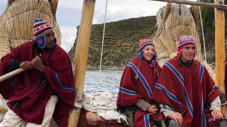 Edith Gonzales en su visita al Lago Titicaca. Foto: De su cuenta de Instagram