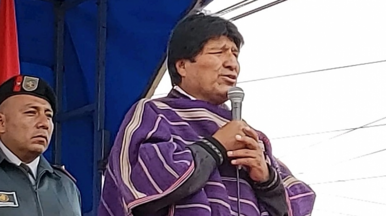 El presidente Evo Morales en el acto de entrega de un parque infantil en Potosí. Foto: Ministerio de Comunicación