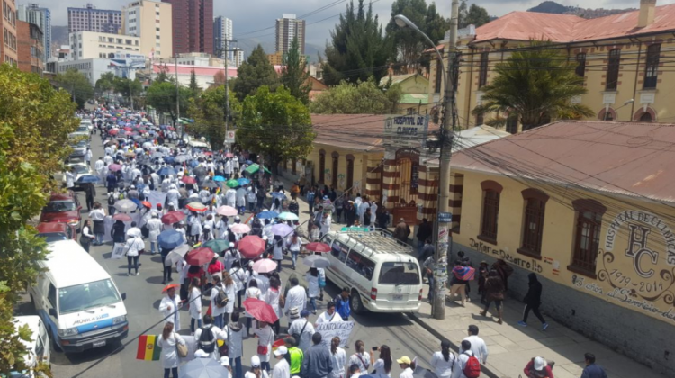 Una pasada protesta de médicos en La Paz. Foto de archivo: ANF.