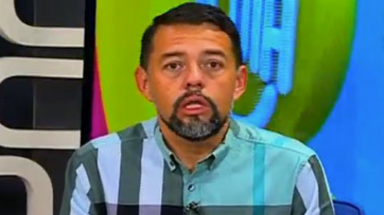 Diputado Erik Morón en entrevista con Bolivisión.