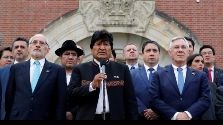 Las máximas autoridades tras el fallo de la CIJ el 2018. Foto: Archivo