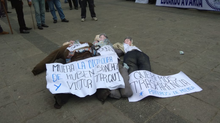 Procesarán a las personas que supuestamente lanzaron difamaciones contra dirigentes en cabildo. Foto: archivo/ANF