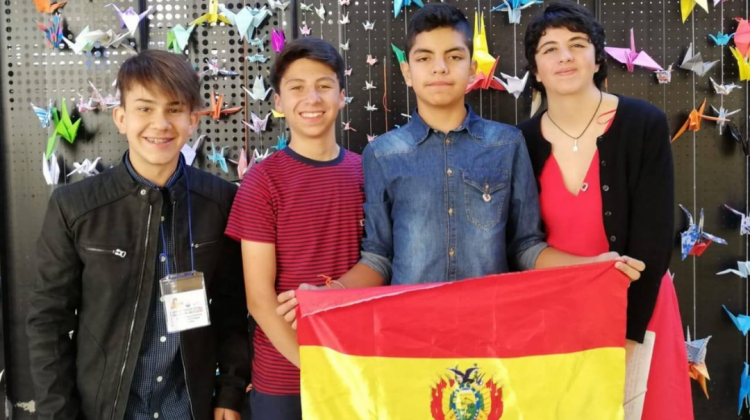 Estudiantes del Colegio Franco Boliviano