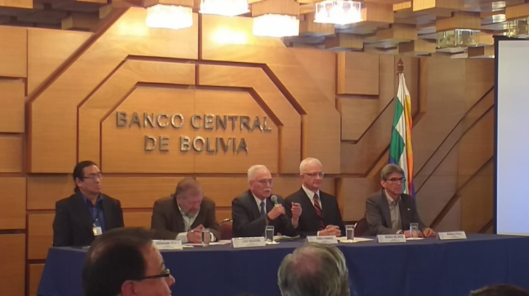 Pablo Ramos, presidente del BCB junto con miembros de su directorio. Foto: ANF