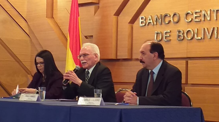 Pablo Ramos, presidente del Banco Central de Bolivia (centro). Foto: ANF