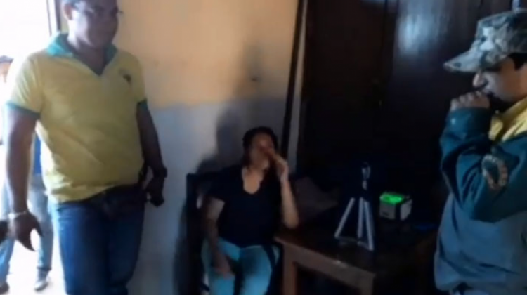 La brigada móvil en la unidad educativa Monseñor Belisario Santiesteban. Foto: Captura video