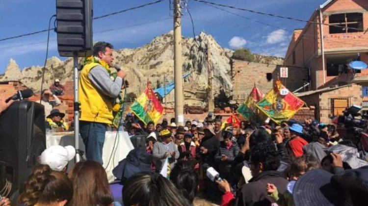 El Alcalde anunció el nuevo relleno en un acto en la zona Sak’a Churu. Foto: GAMLP.
