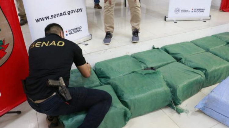 Los paquetes incautados en el operativo en Paraguay. Foto: ABC