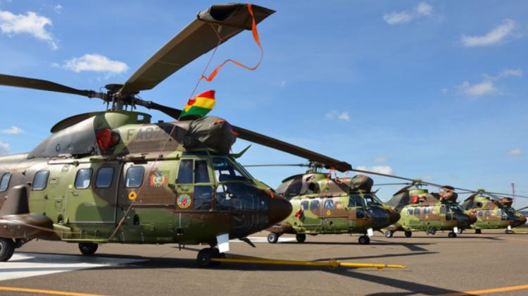 Helicópteros de los Diablos Rojos, unidad dedicada a la lucha antidroga. Foto: Ministerio de Defensa.