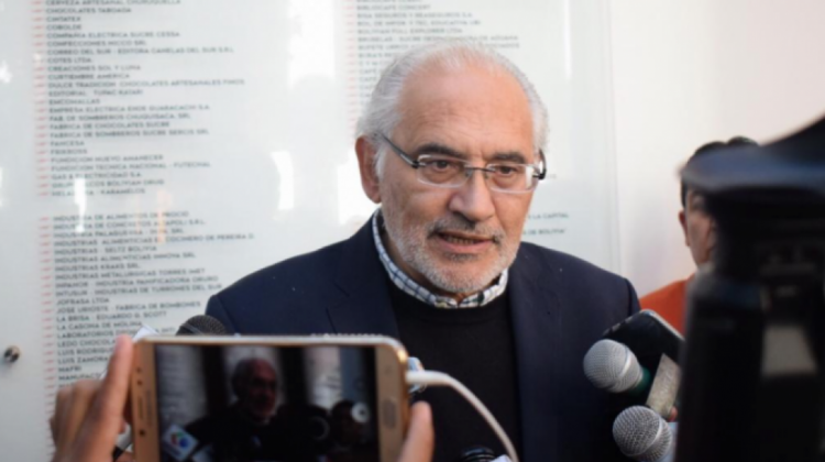 El candidato presidencial por Comunidad Ciudadana, Carlos Mesa, en la rueda de prensa en Sucre. Foto: CC.