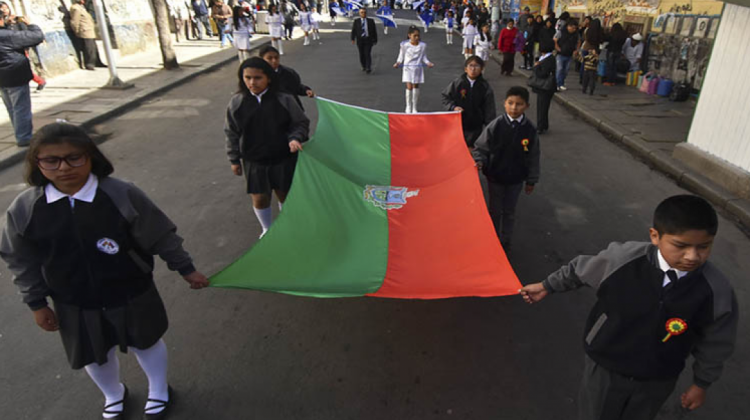 Desfile en conmemoración del aniversario del departamento de La Paz  Foto: Los Tiempos