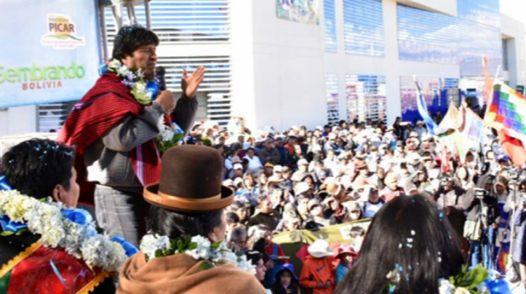 El presidente Evo Morales en el acto. Foto: Twitter Presidente