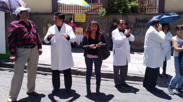 Médicos durante una protesta en La Paz. Foto: ANF.
