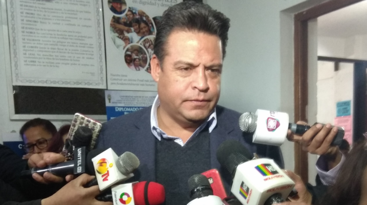 El alcalde Luis Revilla en predios del Ministerio Público. Foto: archivo/ANF