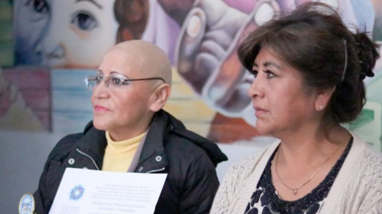 Familiares y pacientes con cáncer. Foto archivo: El Diario