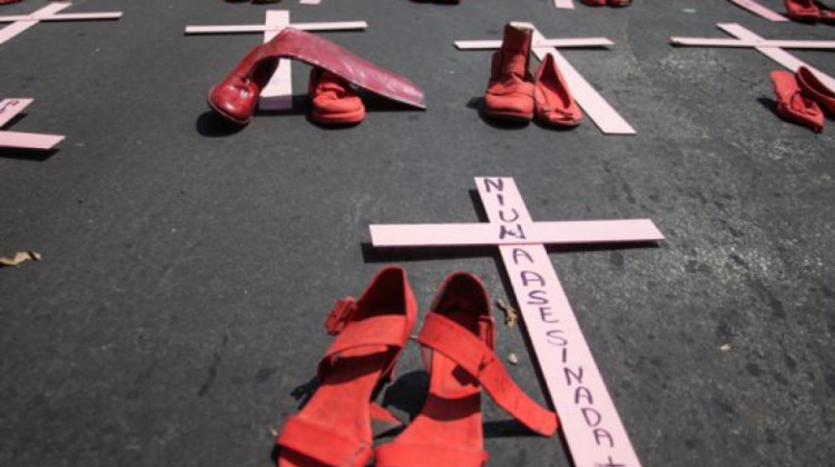 Una representación de víctimas del feminicidios. Foto: El País.