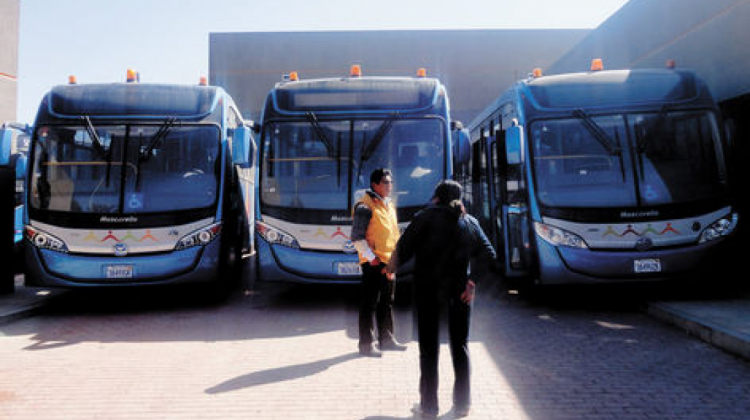 Investigan presuntas irregularidades en el proceso de adquisición de 60 buses Sariri. Foto: archivo/GAMEA
