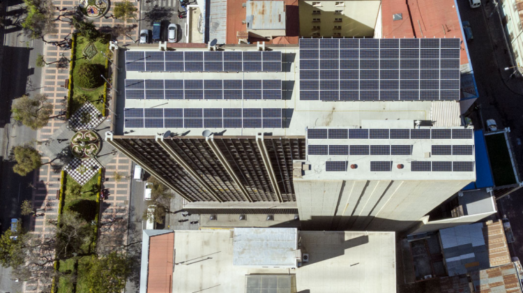 Paneles Solares en instalaciones del Banco. Foto: Archivo/Banco Bisa.