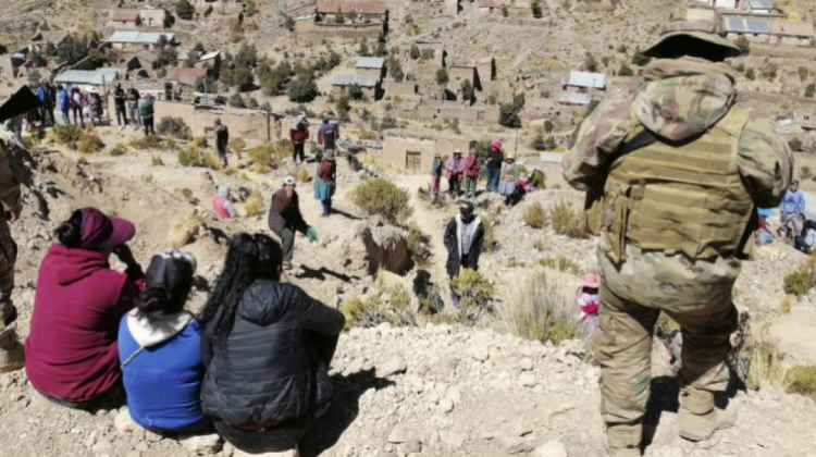 Operativo en Huanuni contra el robo de mineral. Foto archivo: Los Tiempos