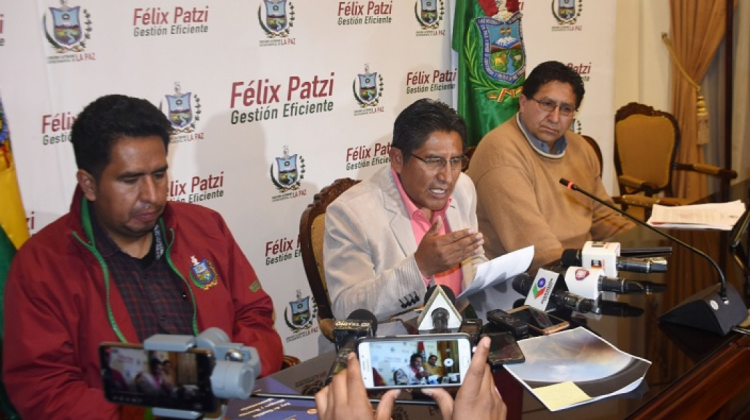 Gobernador Feliz Patzi, en conferencia de prensa.  Foto: Gobernaciòn de La Paz