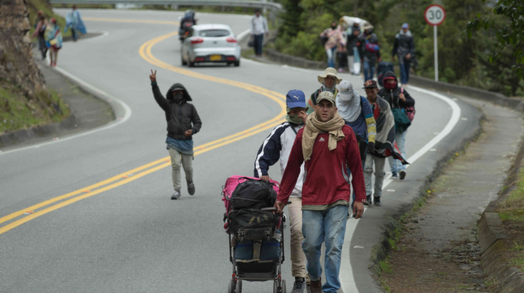 Ciudadanos venezolanos peregrinan buscando oportunidades en otras regiones. Foto ilustrativa: semana.com