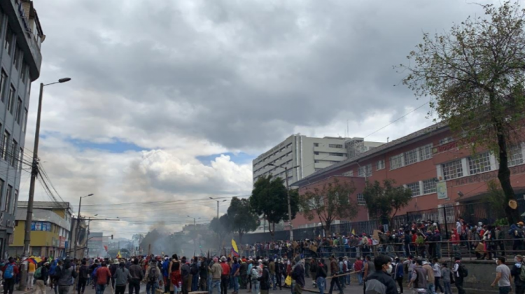 Enfrentamiento en Ecuador. Foto: Conaie.