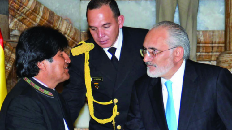 Evo Morales y Carlos Mesa. Foto de archivo: ABI.