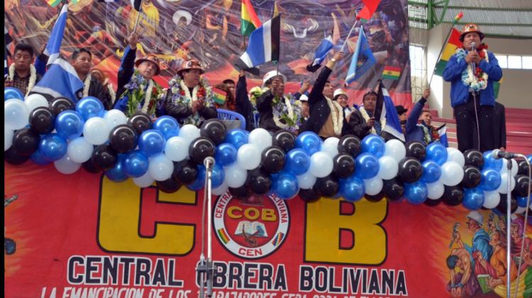 El presidente Evo Morales durante un acto con la dirigencia de la COB.   Foto: ABI