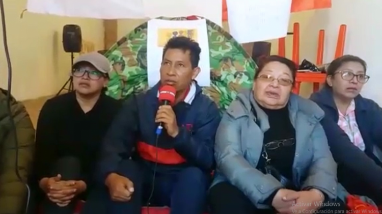 El senador opositor Edwin Rodríguez y los cuatro asambleístas en el ayuno voluntario. Foto: Captura de pantalla.