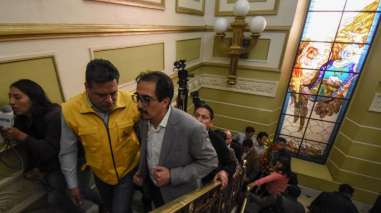 Concejal Fabián Siñani retorna al Palacio Consistorial de La Paz. Foto: AMN