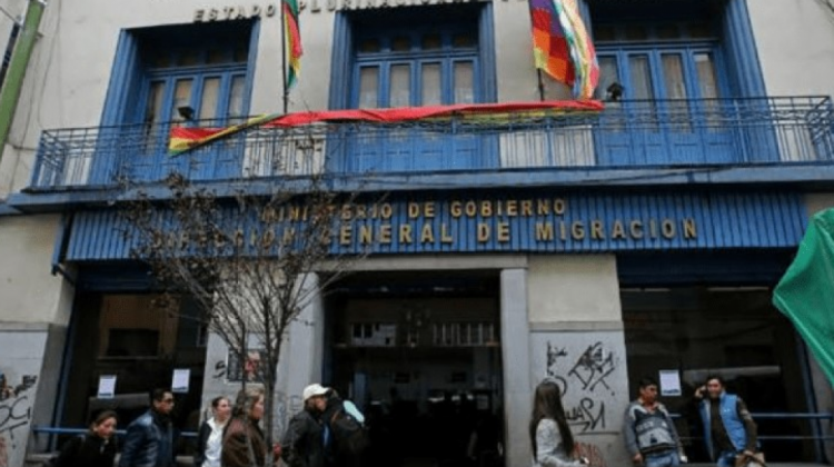 La oficina de la Dirección de Migración en La Paz. Foto: Cambio.