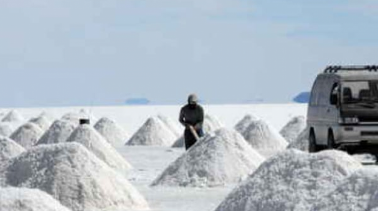 Hasta febrero de 2019, un informe de una empresa de Estados Unidos mostraba una reserva de 21 millones de toneladas de litio en Bolivia. Foto: ANF