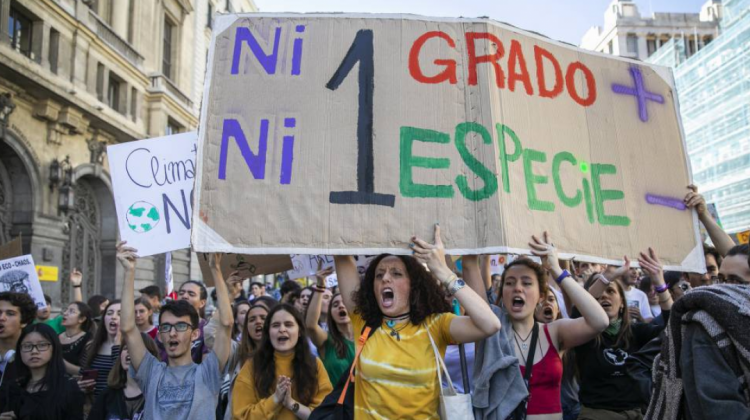 Jóvenes en el mundo se movilizan en defensa del medio ambiente. Foto: El País