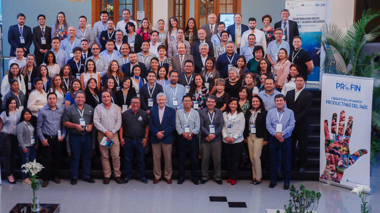 Participantes en el seminario Internacional. Foto: PROFIN