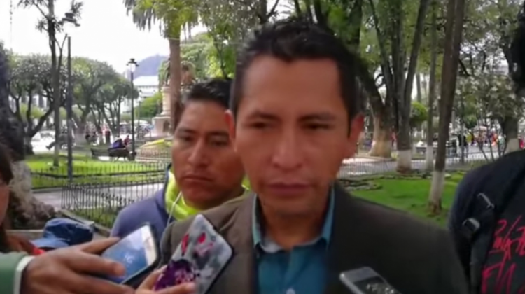 Rodolfo Payllo, exdirigente de la agrupación ciudadana Bolivia Somos Todos. Foto: Captura de video Mariana Callisaya.