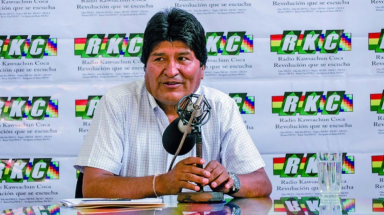Evo Morales hizo las afirmaciones por una radio comunitaria. Foto: RRSS