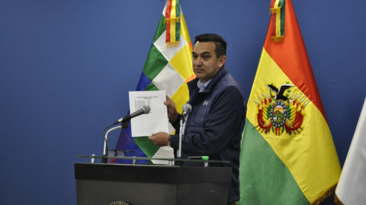 Ministro de la Presidencia, Yerko Nuñez en conferencia de prensa sobre gastos millonarios en la UPRE. Foto: Min. Presidencia